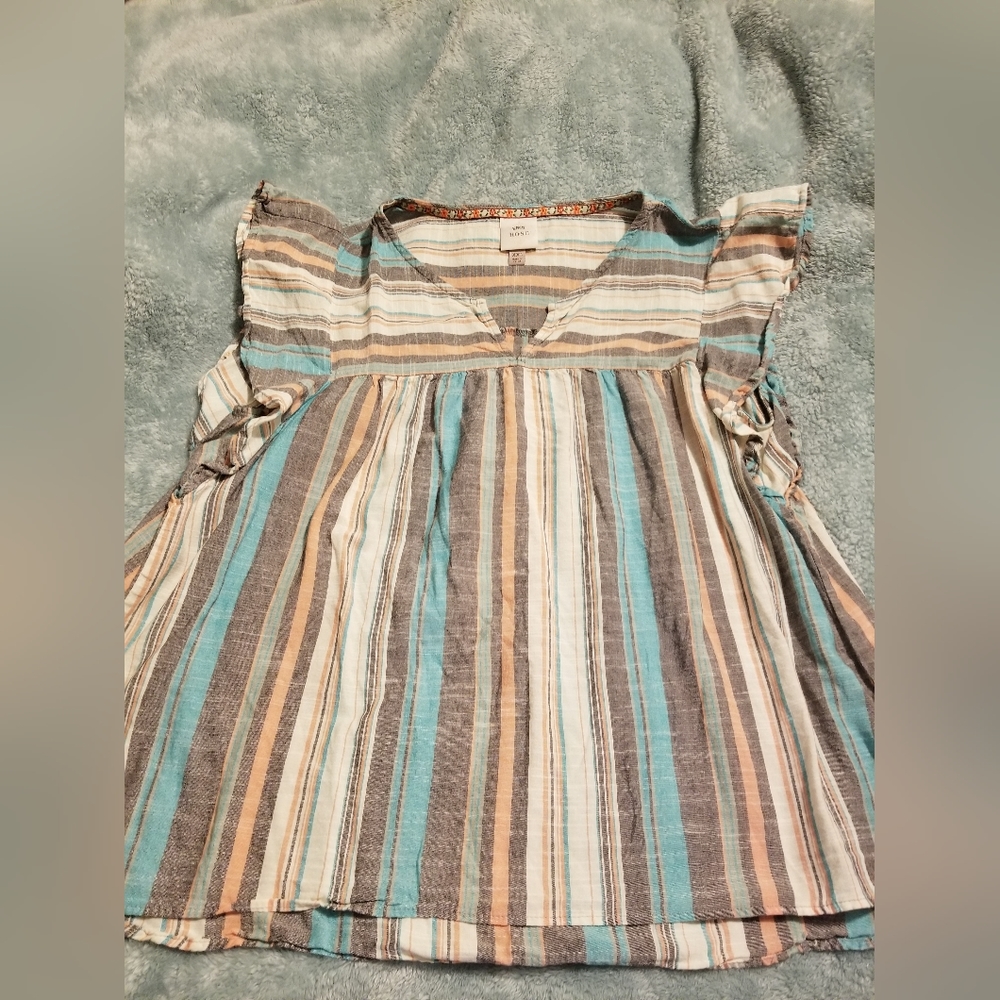 Knox Rose ruffle cap sleeve blouse